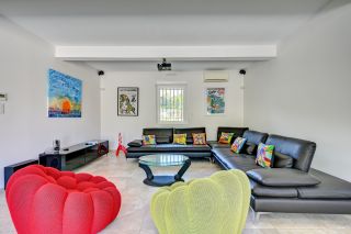 bastide 8 Rooms life annuity on CHATEAU GOMBERT (13013)