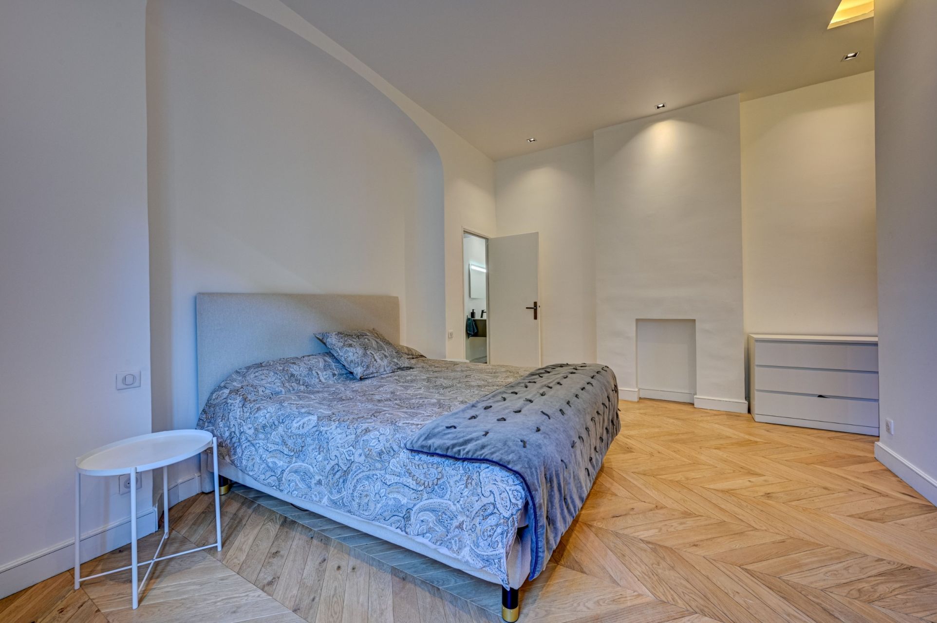 appartement 4 Pièces en viager sur MARSEILLE (13008)