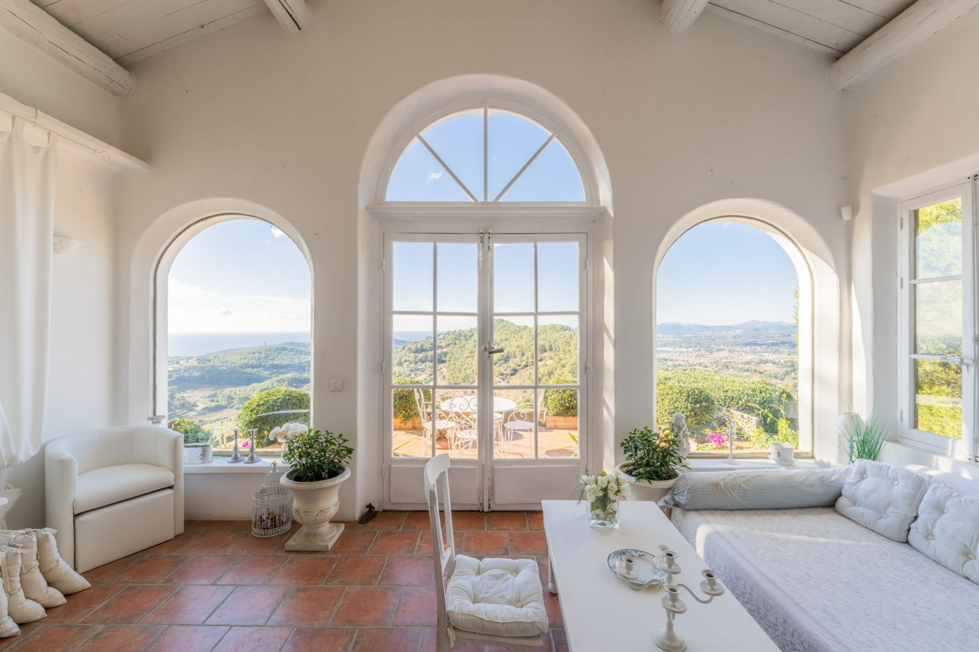 maison 3 Pièces en viager sur LA CADIERE D AZUR (83740)