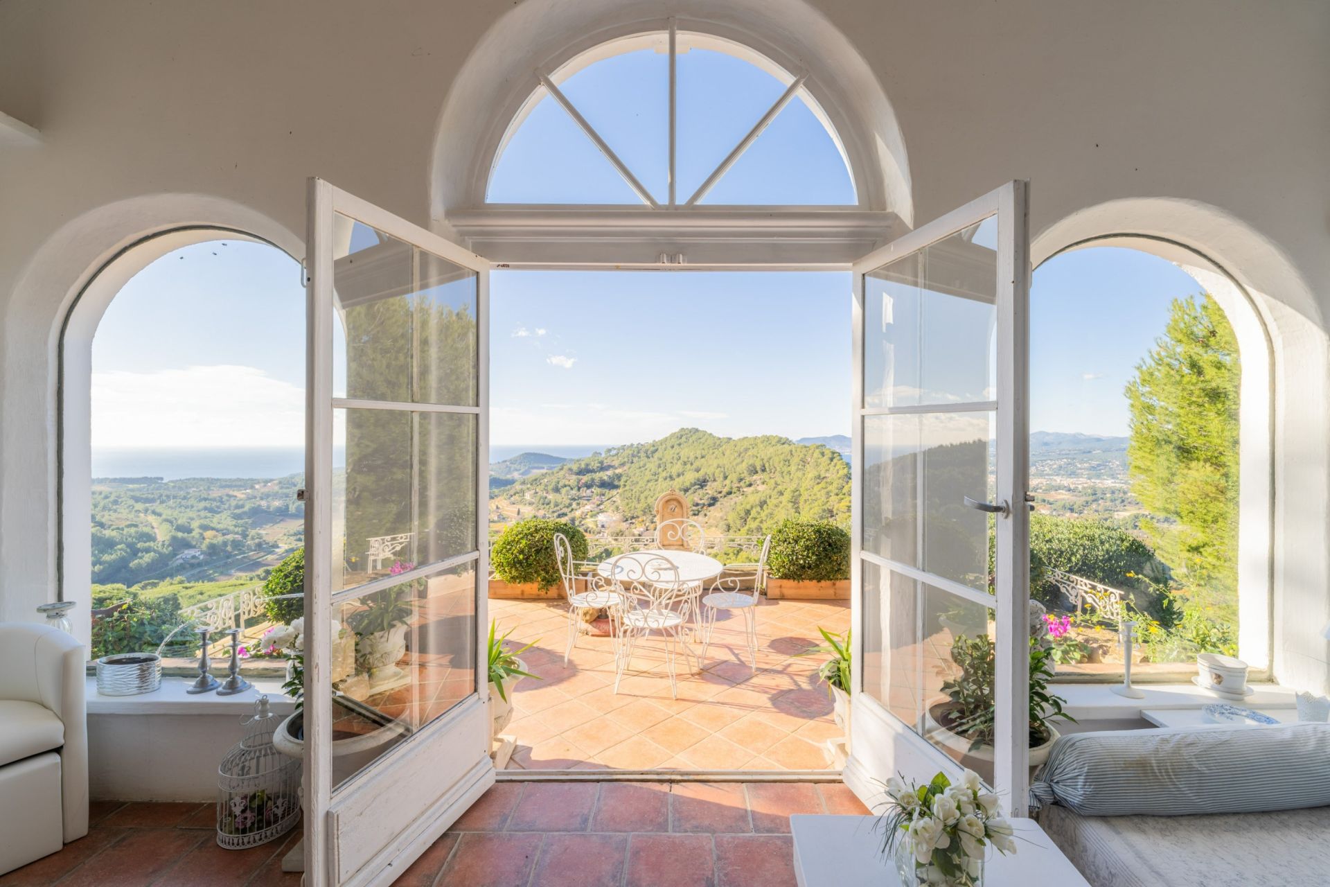 maison 3 Pièces en viager sur LA CADIERE D AZUR (83740)