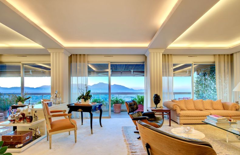 appartement 6 Pièces en vente sur MARSEILLE (13008)