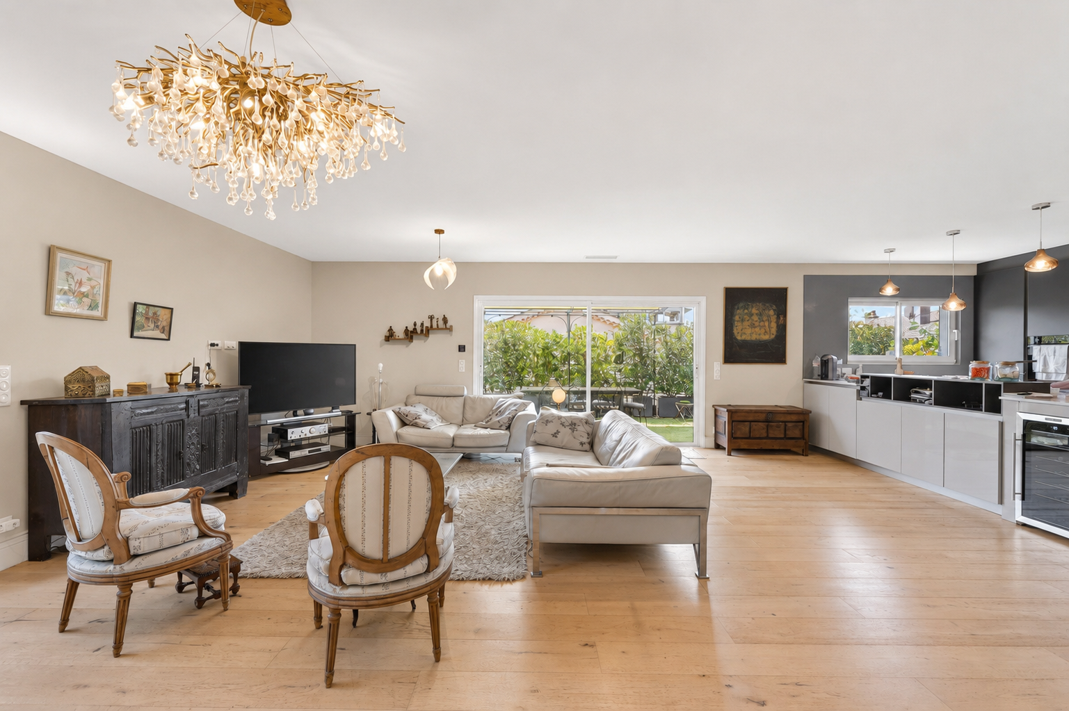 appartement 4 Pièces en viager sur SANARY SUR MER (83110)
