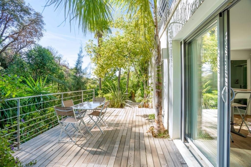 villa 7 Pièces en viager sur CANNES (06400)