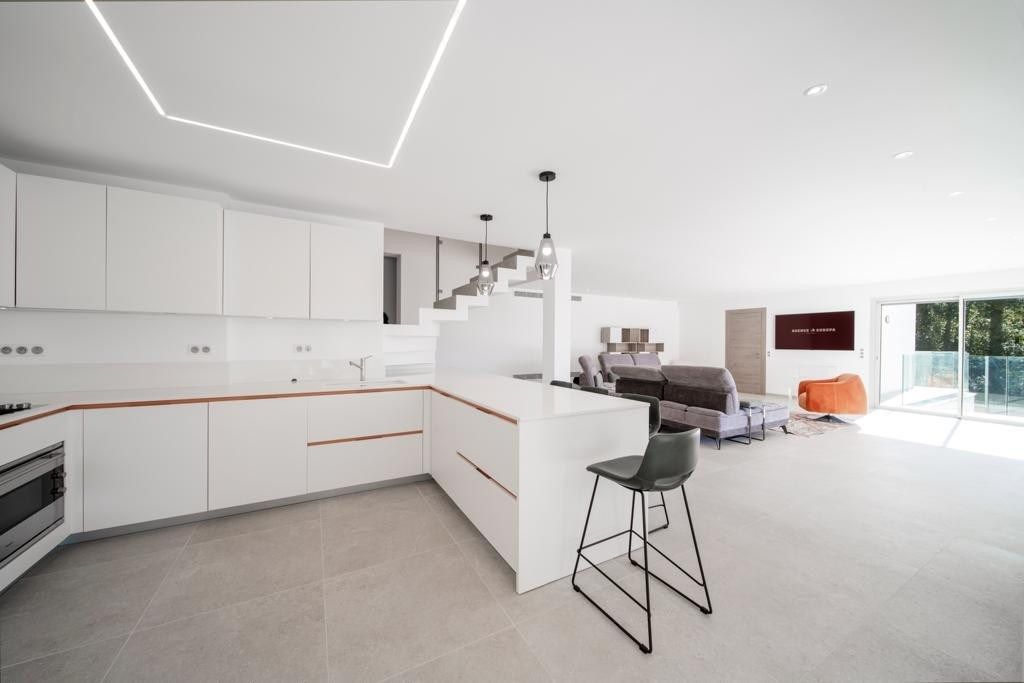 villa 7 Pièces en viager sur CANNES (06400)