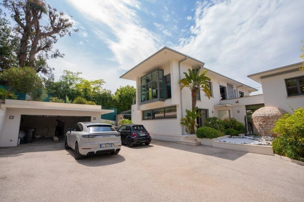 maison 6 Pièces en viager sur VALLAURIS (06220)