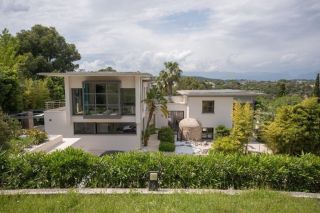 maison 6 Pièces en viager sur VALLAURIS (06220)