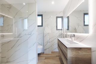 maison 6 Pièces en viager sur VALLAURIS (06220)