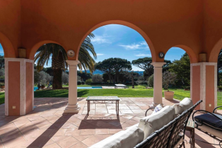 maison 8 Pièces en viager sur ST TROPEZ (83990)