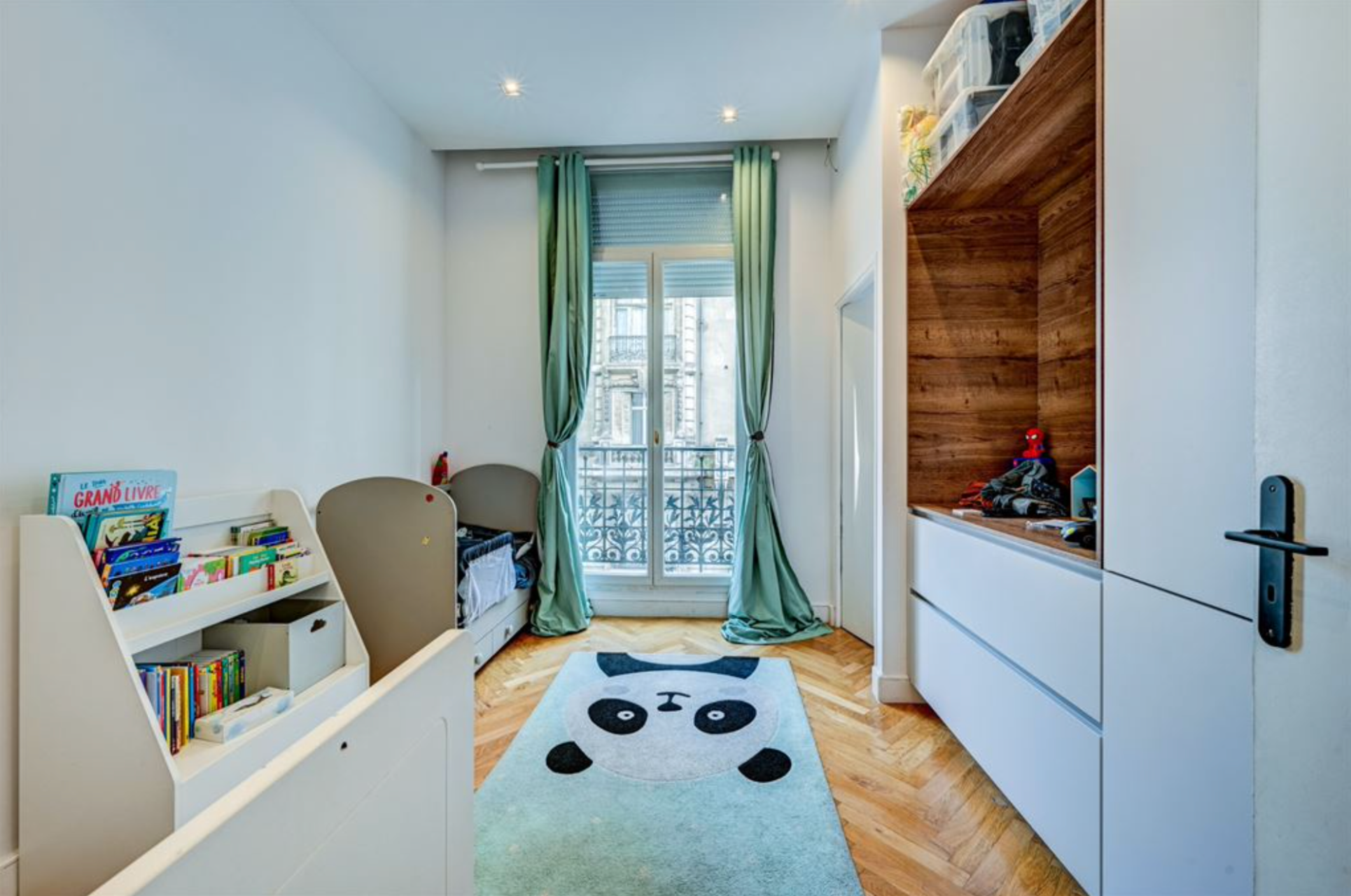 apartment 3 Rooms life annuity on MARSEILLE (13008)