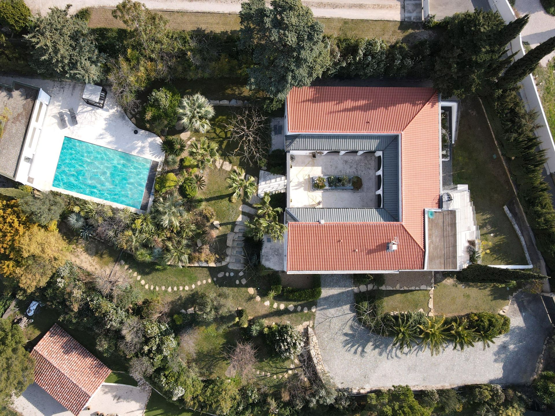 house 8 Rooms life annuity on CASSIS (13260)