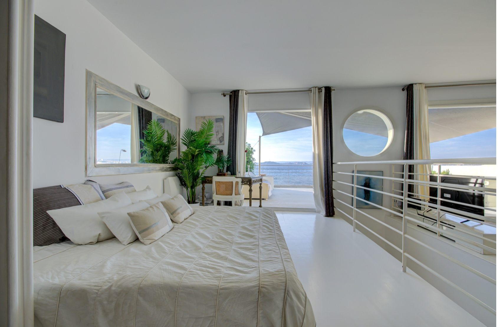 duplex 3 Rooms life annuity on MARSEILLE (13008)
